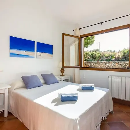 Sleeps 6 Wifi Cala Morell
